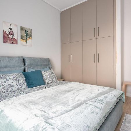 Comfy And Modern Apartment Athena Bagian luar foto