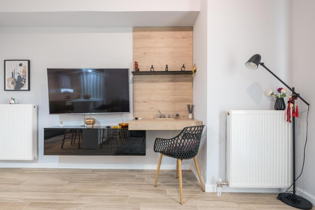 Comfy And Modern Apartment Athena Bagian luar foto