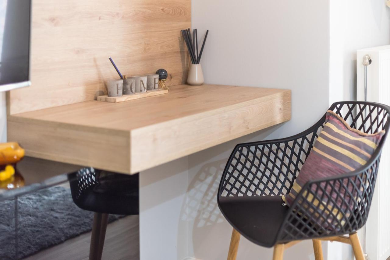 Comfy And Modern Apartment Athena Bagian luar foto